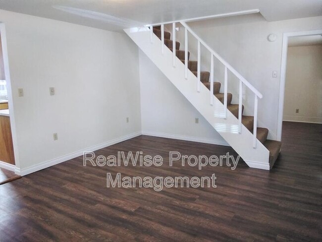 Foto del edificio - 1125 W Brown Ave
