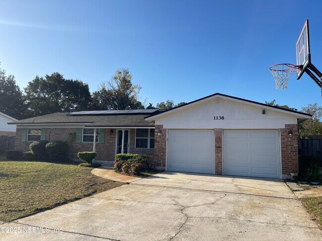 Foto del edificio - 1136 Willow Ln