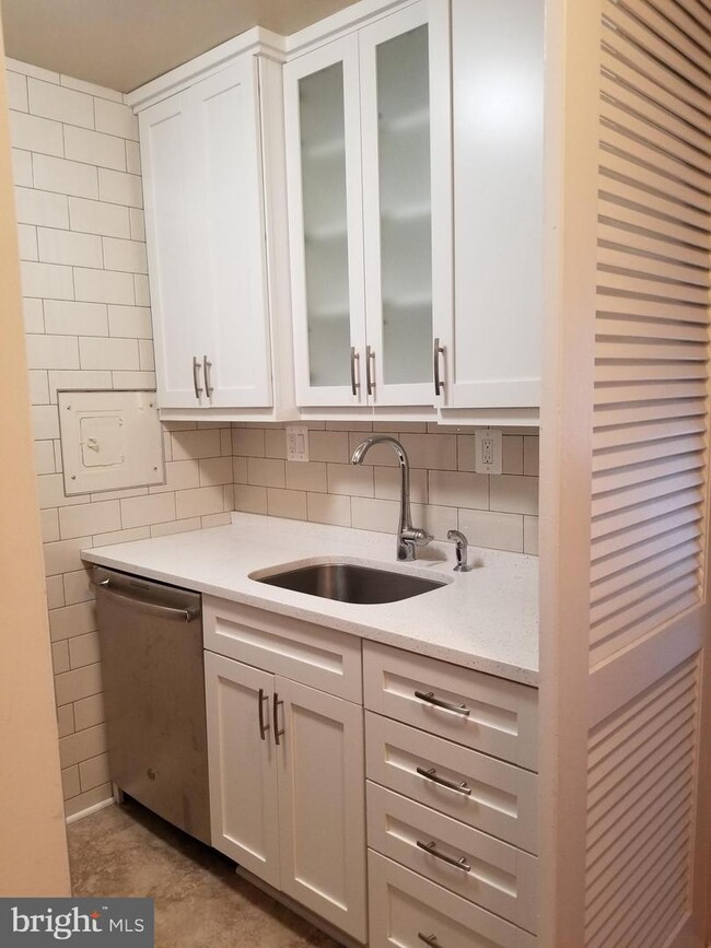 Foto del edificio - 2030 F St NW