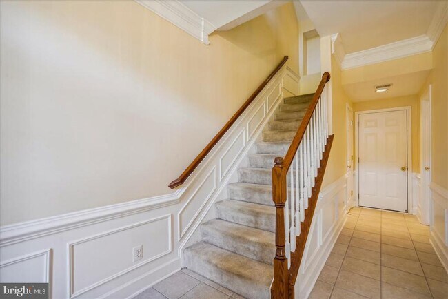Building Photo - 2481 Walnut Rocker Ln