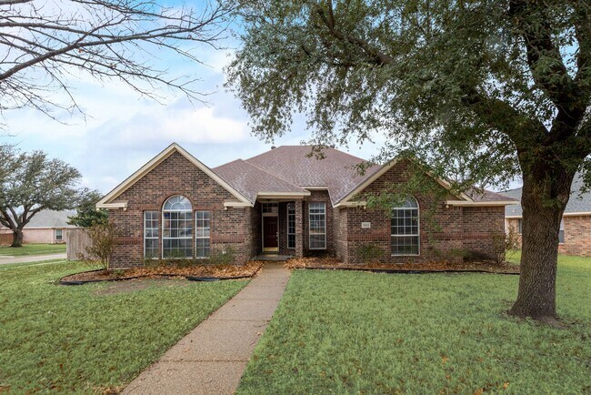 Building Photo - Beautiful custom Richardson Home!  Plano ISD