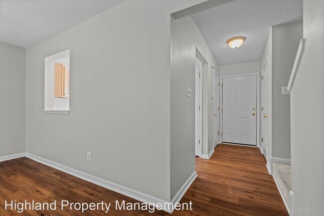 Building Photo - 3 br, 2.5 bath House - 202 Black Bird Ct.