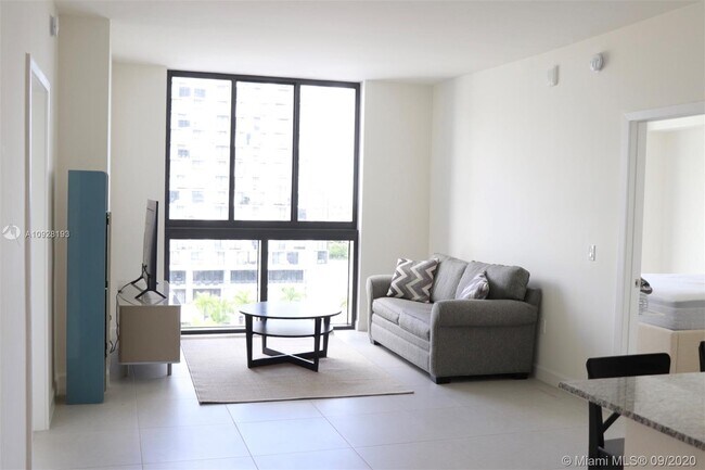 Foto del edificio - 5350 NW 84th Ave
