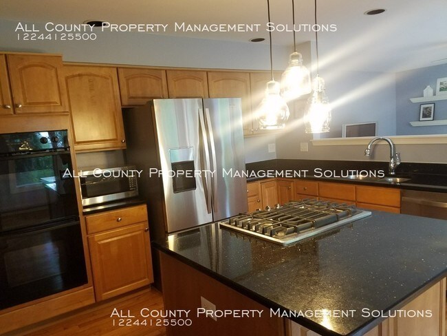 Foto del edificio - 988 Cormar Dr