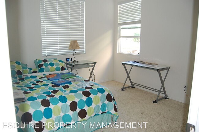 Foto del edificio - 3 br, 2.5 bath House - 549 E. PORT HUENEME RD