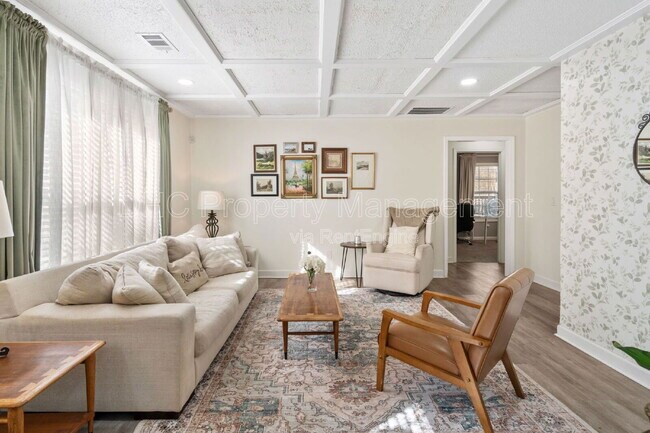 Foto del edificio - 168 Whitefoord Ave NE