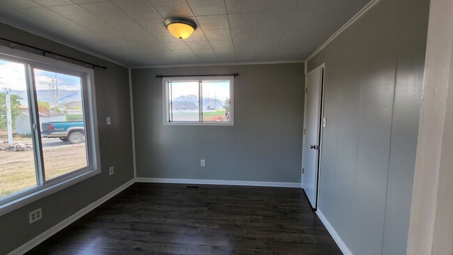 Building Photo - 3389 W N Plain City Rd