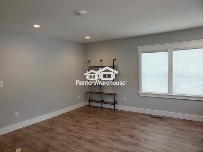 Building Photo - 2815 Old Concord Rd SE