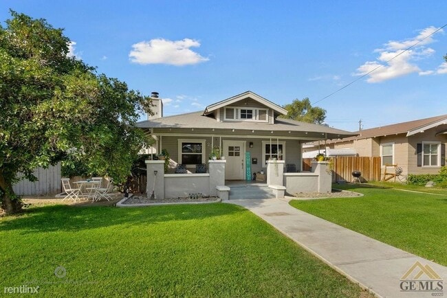 Building Photo - 2 br, 2 bath House - 2500 Sunset Ave
