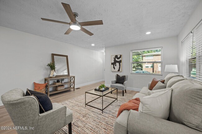 Foto del edificio - 3142 Belden Cir