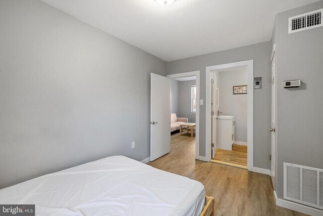 Foto del edificio - 621 S 18th St