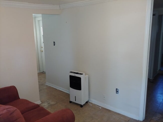 Photo - 1014 E 31st Ave Apartment