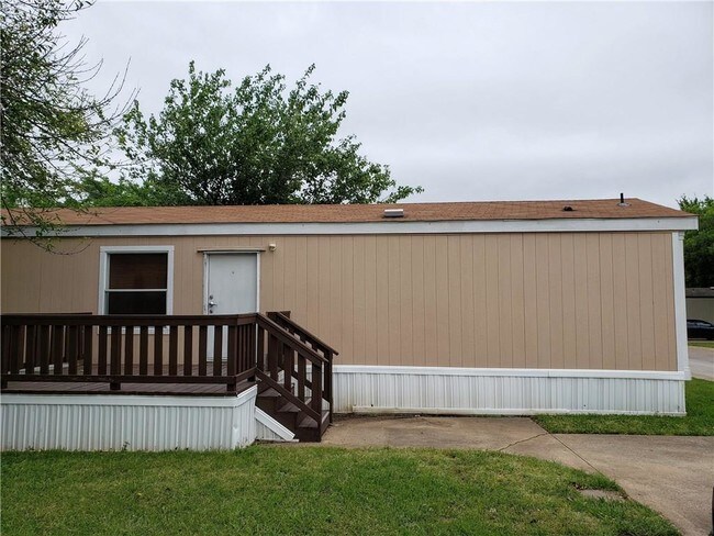 Building Photo - 2937 Glen Vista Dr