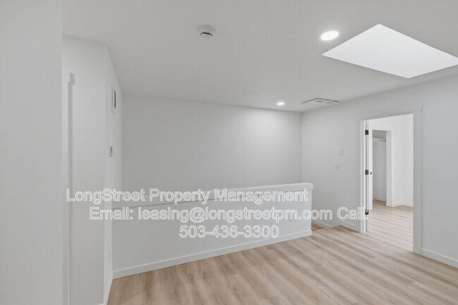 Building Photo - 824 S 19th St
