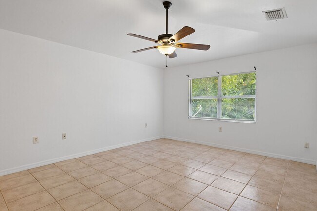 Foto del edificio - Duplex Lehigh Acres 221