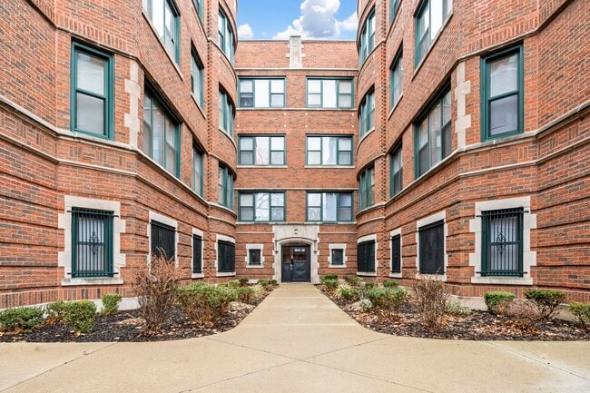 Building Photo - 7307 S East End Ave