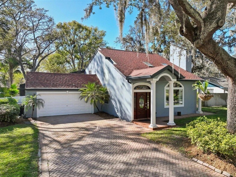 Foto principal - 14910 Northwood Village Ln