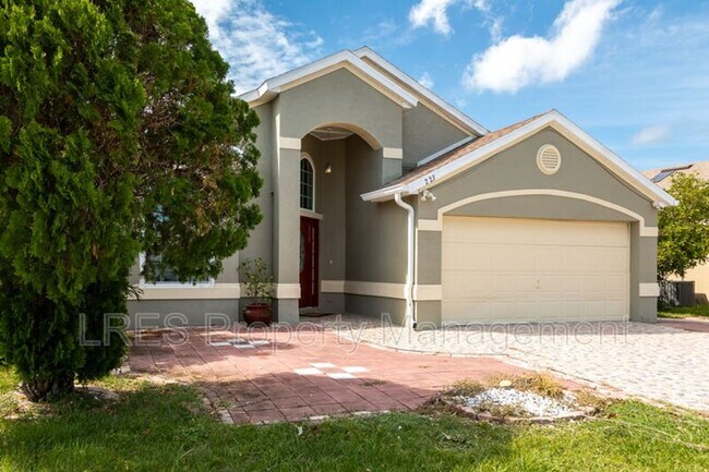 Foto del edificio - 223 Lake Davenport Estates Dr