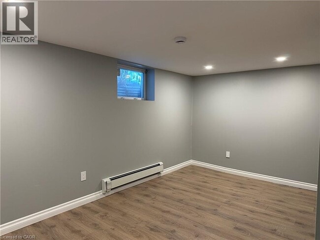 Building Photo - 80 Glen Rd