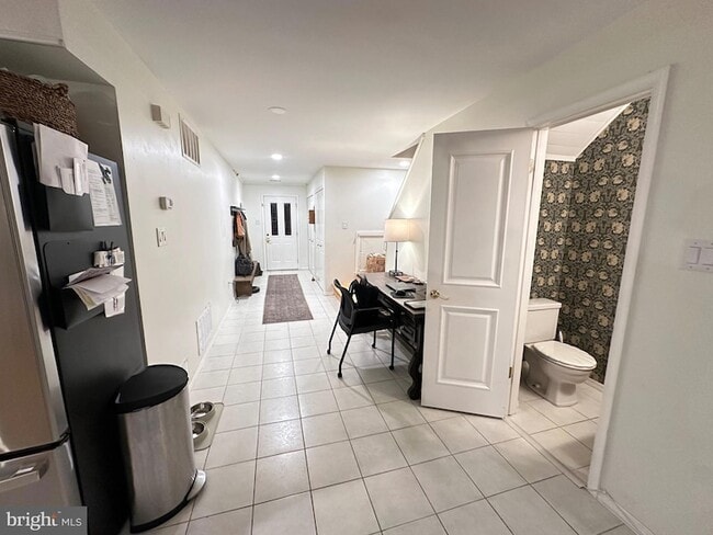 Photo - 769 N Ringgold St Townhome