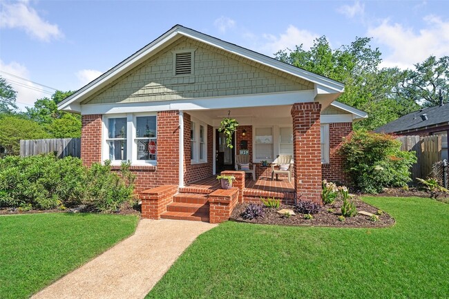 Building Photo - 1139 Le Green St