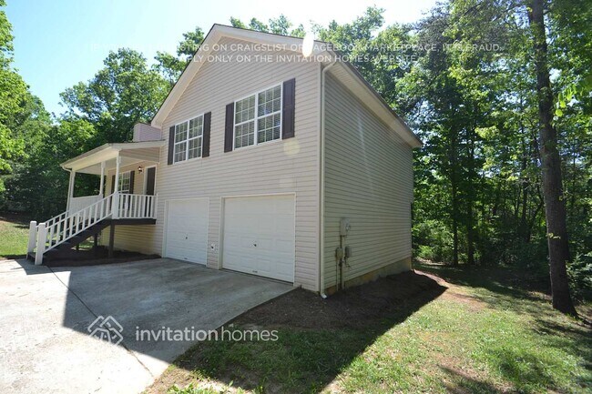 Building Photo - 4140 Greenwood Dr