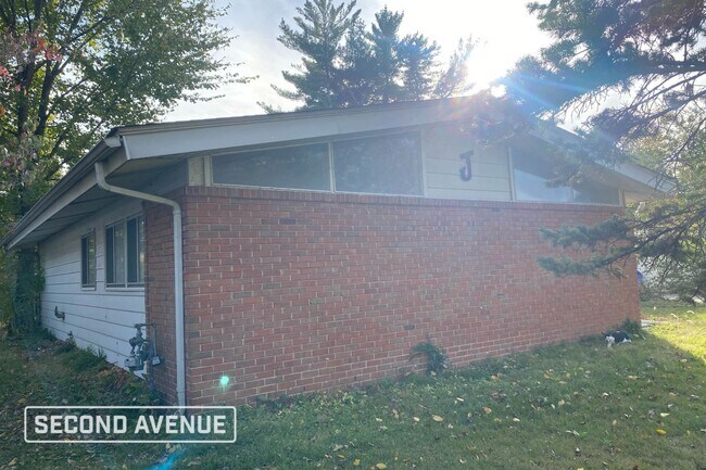 Foto del edificio - 2280 Cherry Ln