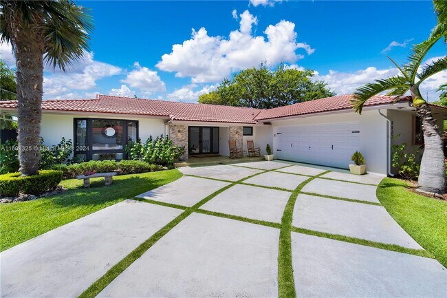 Foto del edificio - 8822 SW 161st St