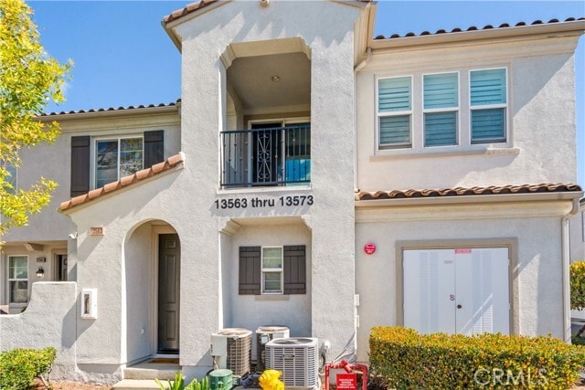 Building Photo - 13563 Mashona Ave