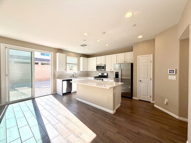 Building Photo - HIVE SUMMER MOVE-IN SPECIAL: NEWER 2024 BUILD | GATED COMMUNITY | SOLAR INCLUDED
