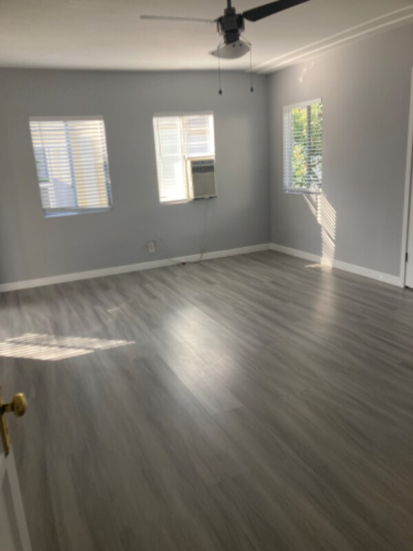 314 N Ogden Dr Unit 322.5, Los Angeles, CA 90036 Room for Rent in Los