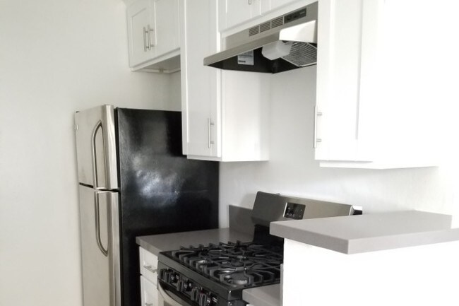 Foto del edificio - 210 N Burlington Ave