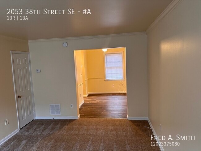 Foto del edificio - 2053 38th St SE