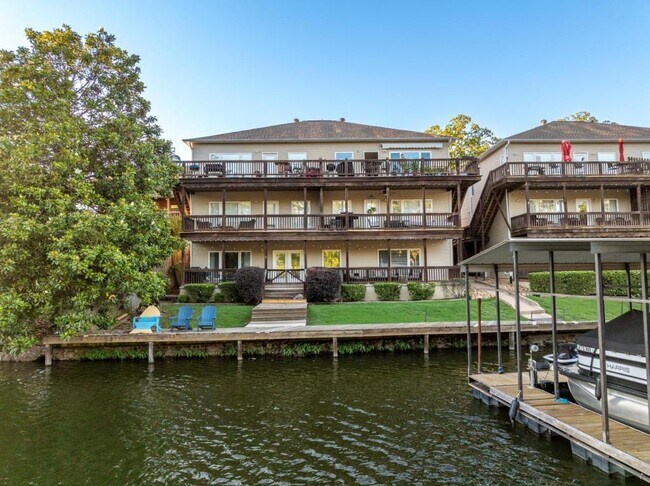 Building Photo - 122 Chambers Point