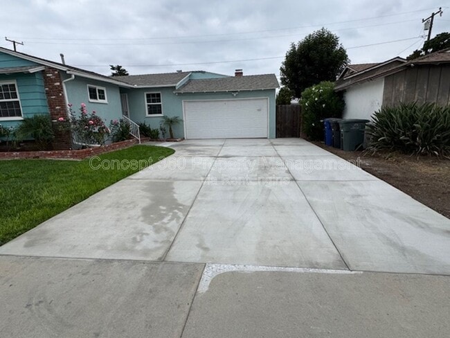 Photo - 20915 S Menlo Ave House