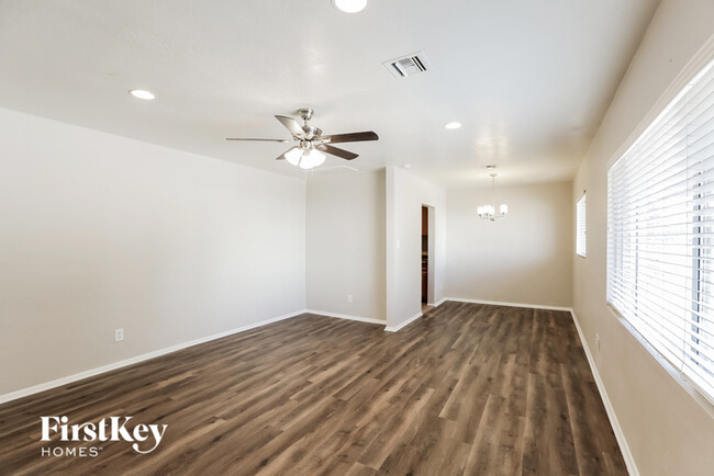 Foto del edificio - 3223 N 20th St