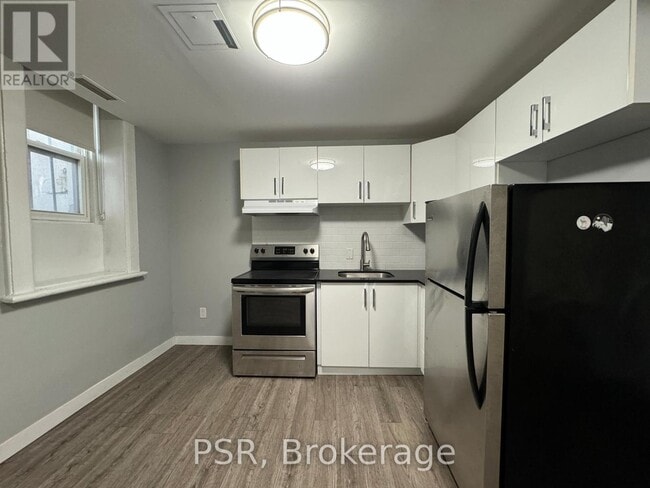 Building Photo - 205 Gerrard St E