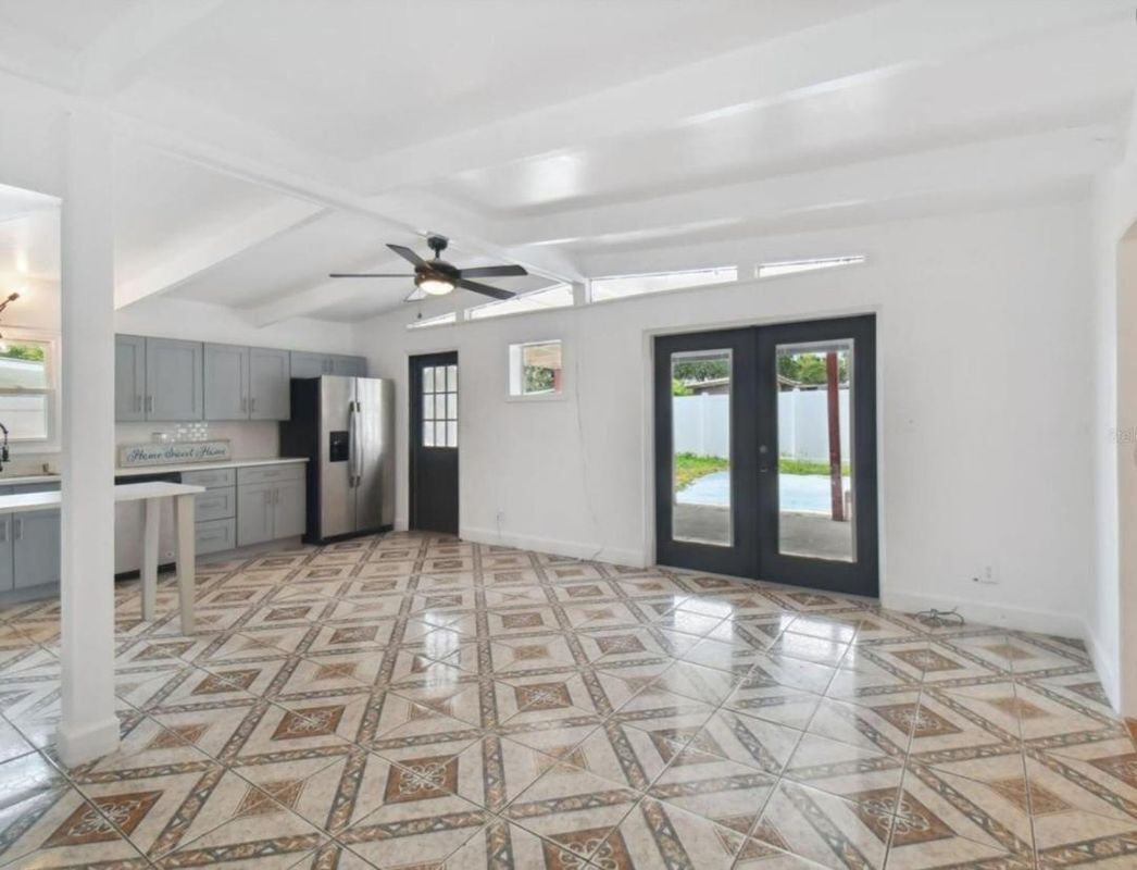 Foto del edificio - 7704 Patrician Pl