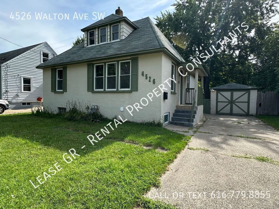 Primary Photo - Four Bedroom Single Family Home in Wyoming!