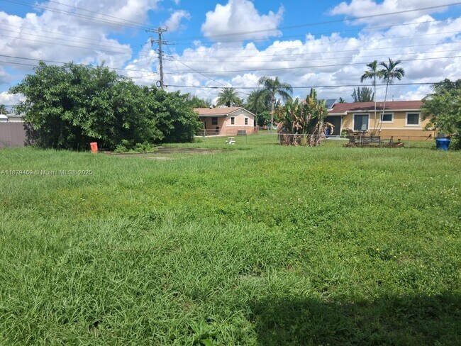 Foto del edificio - 2975 NW 212th St