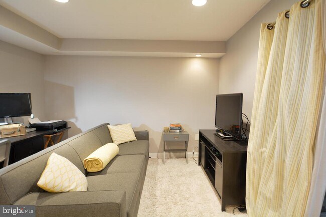 Foto del edificio - 1754 Corcoran St NW