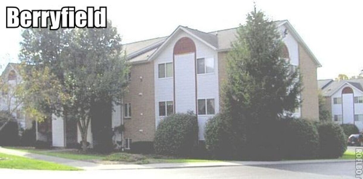 Primary Photo - *Unavailable Lease Pending for 25-26* 3 Be...