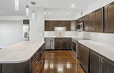 Building Photo - 360 Wilma Cir