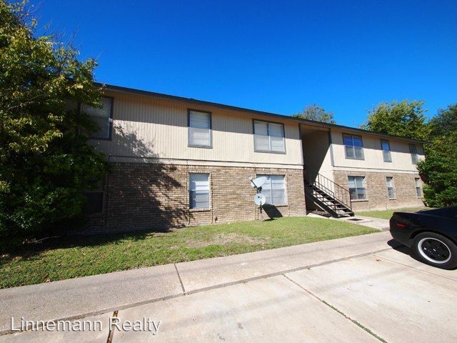 Primary Photo - 1000 Harley Dr