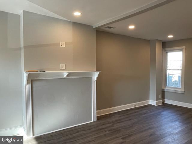 Foto del edificio - 335 N 60th St