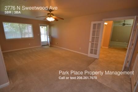 Building Photo - 2776 N Sweetwood Ave