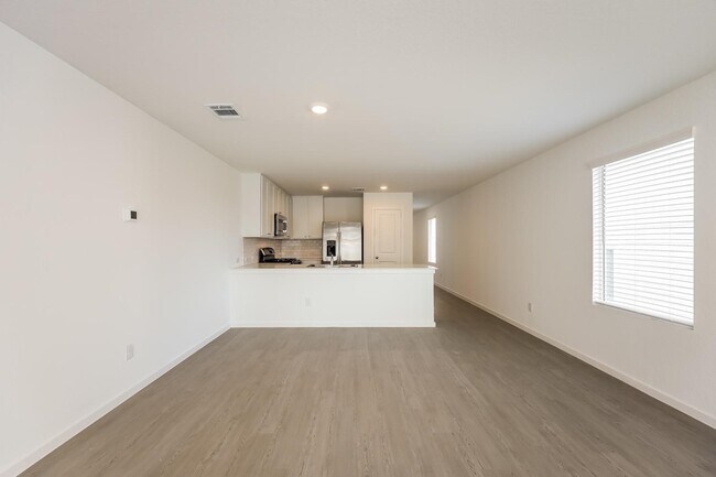 Building Photo - 1521 Pile Trl