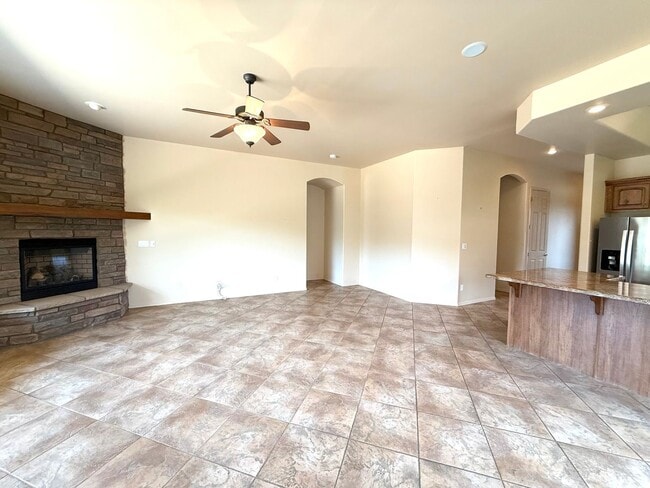 Building Photo - Beautiful home in Prescott Lakes