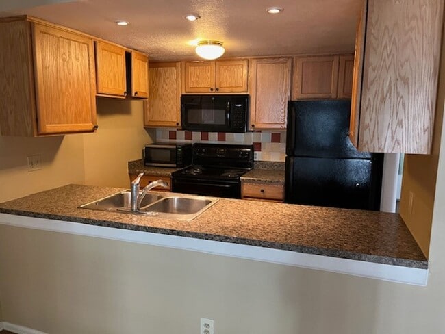 Photo - 2255 Spruce St Apartment