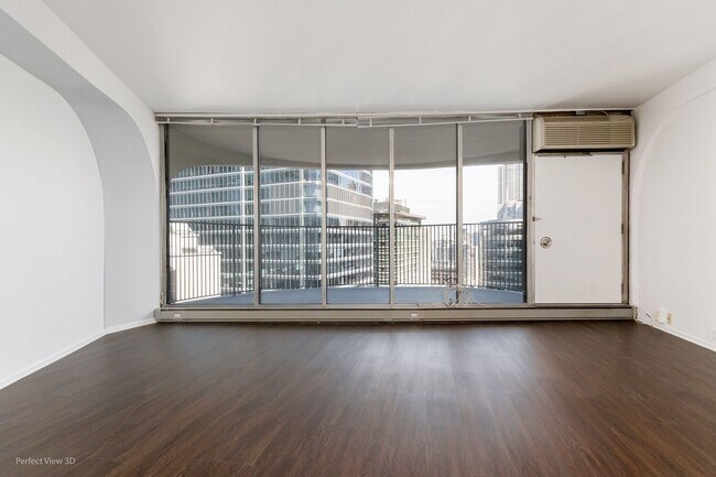 Foto del edificio - 300 N State St